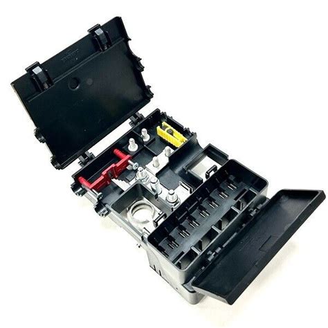 battery distribution fuse box|fuse for battery terminal.